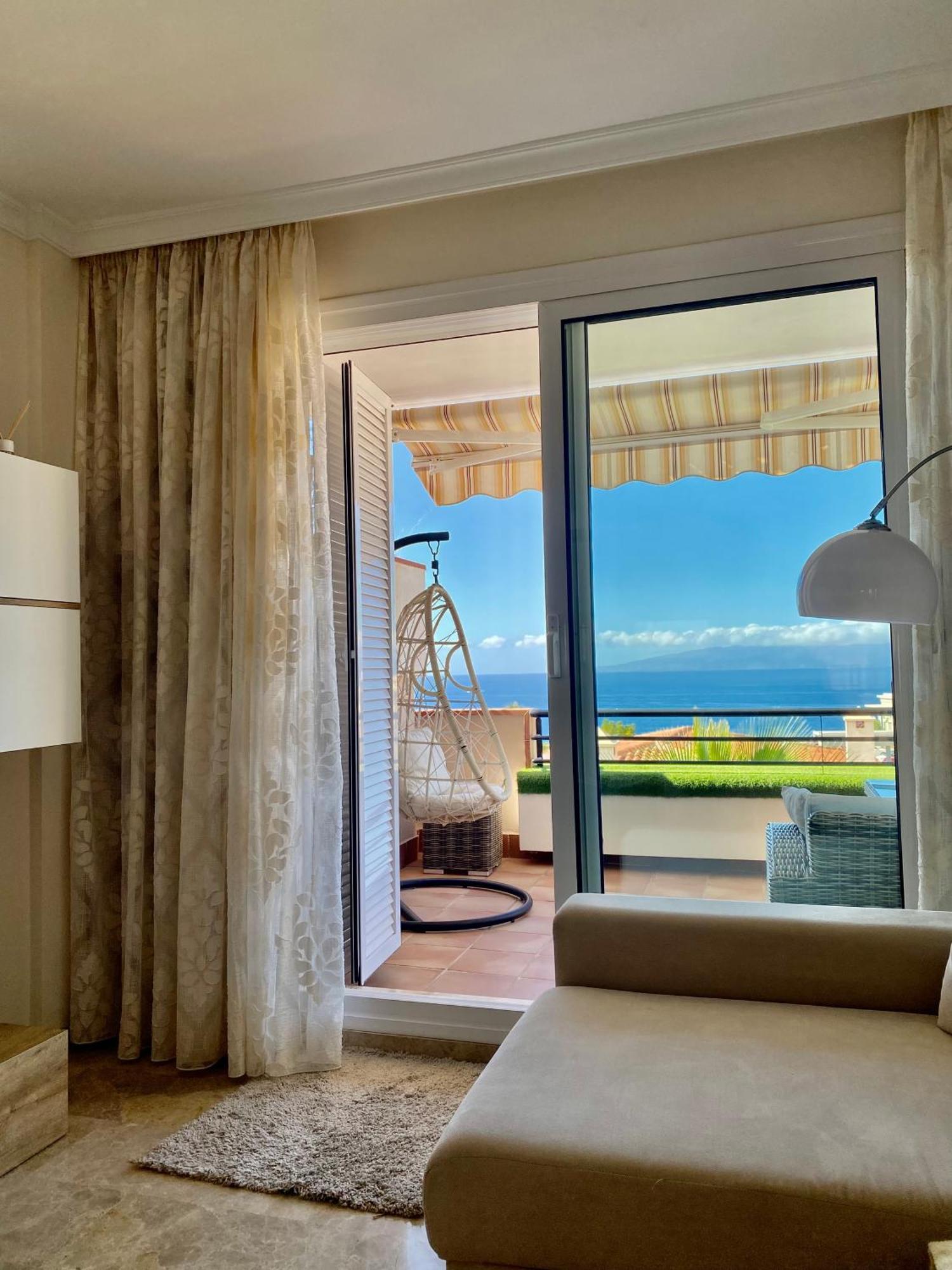 Apartment With Spectacular View In Puerto Santiago Puerto de Santiago  Exteriör bild